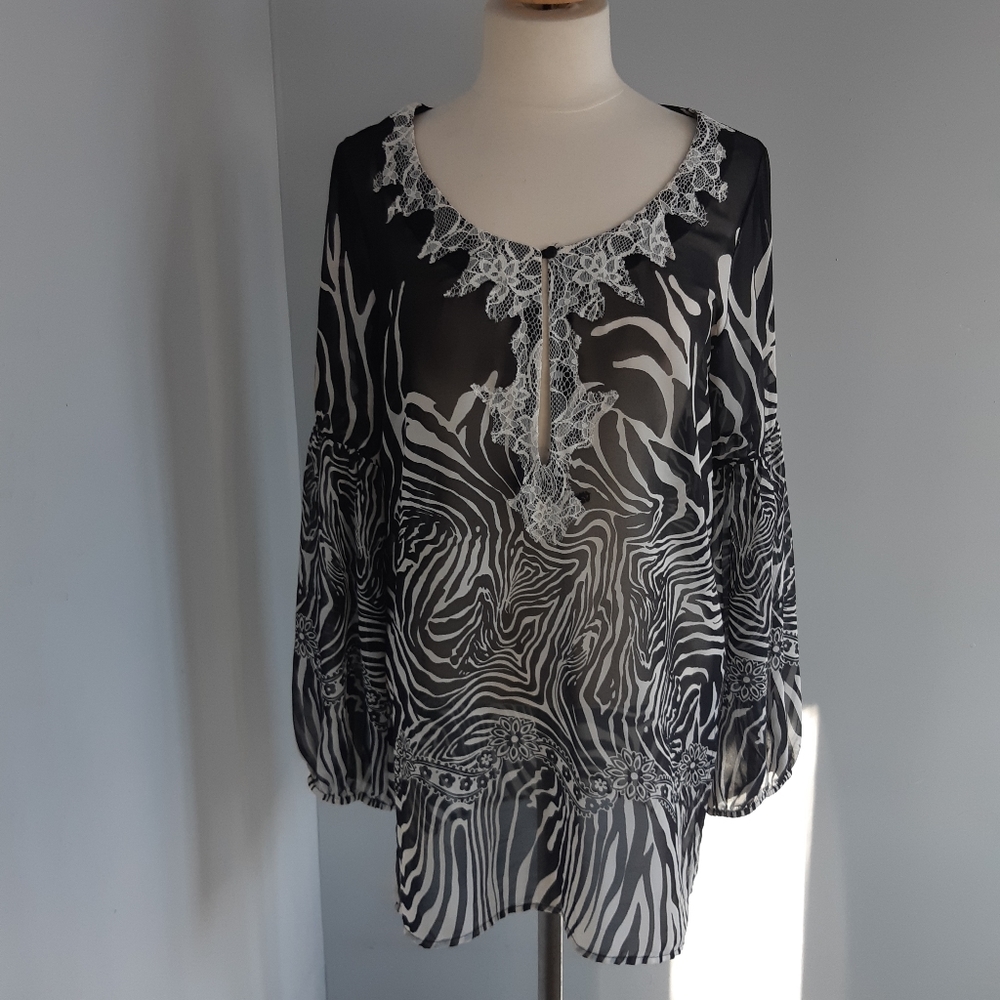 Tenax NWOT Women's Long Sleeves Blouse  Size 44/L US